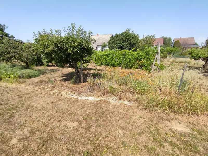 Mohácsi Dunai Panorámás Telek Eladó
