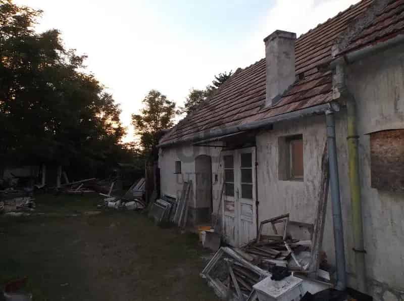 Adászteveli 2 szobás családi ház eladó