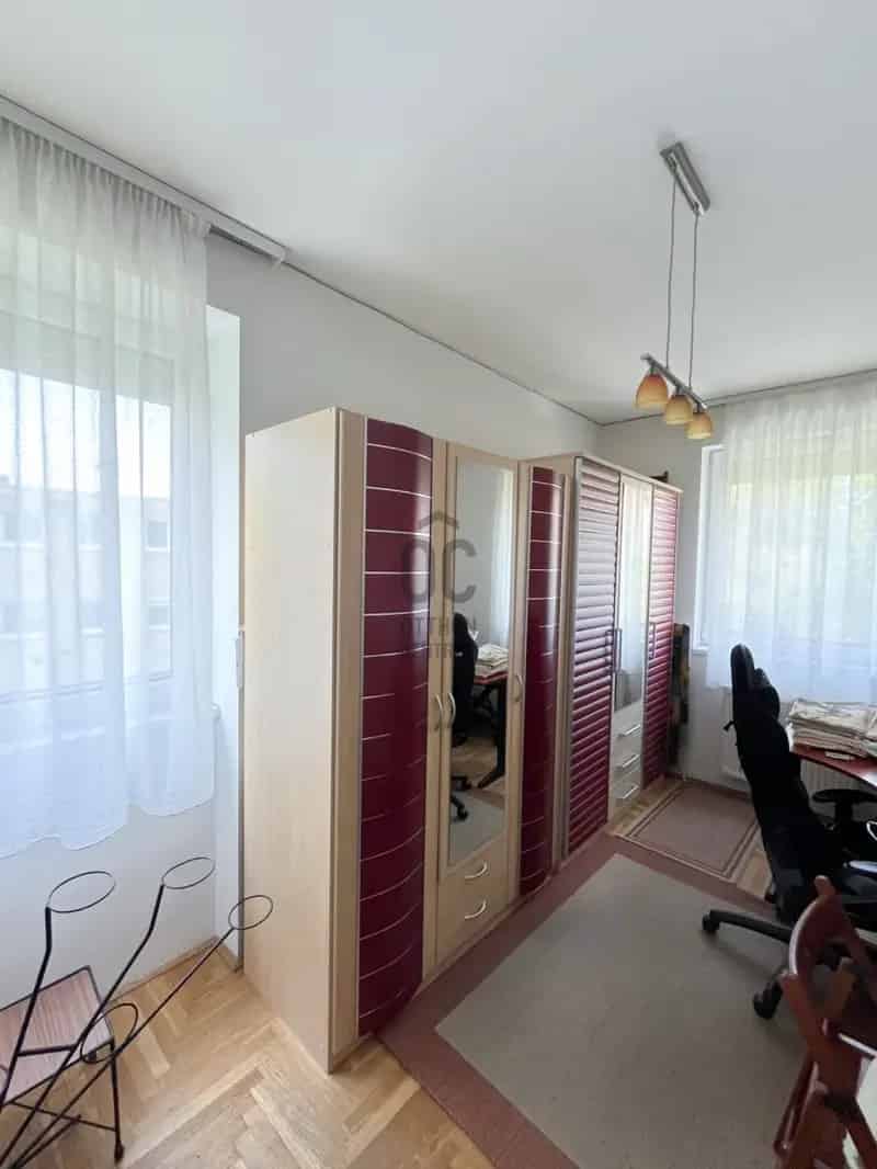 67 nm-es 3 szobás lakás eladó Óhegyen