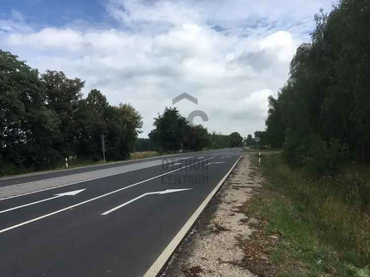 8 Ha Föld Komorón EAST-WEST GATE Közelében Eladó