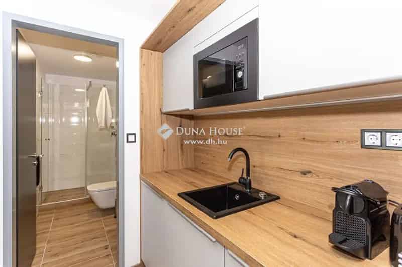 Luxus Hotel Szoba Havi D
isjjal Pecsen