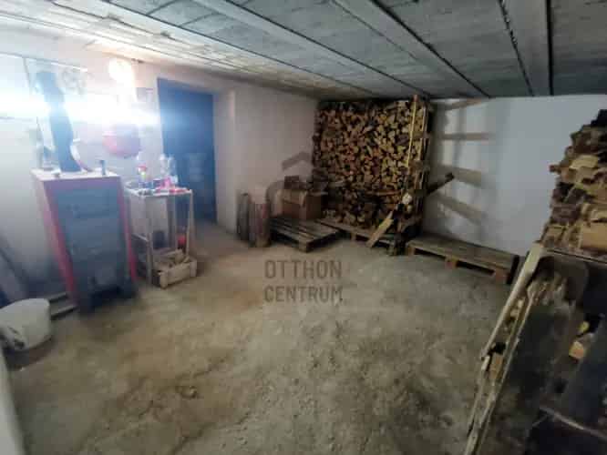 Devecser családi ház eladó 245 m2 772 m2 telekkel