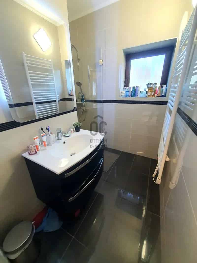23 kerület Dunaparti családi ház eladó - 3 szoba, kert, garázs