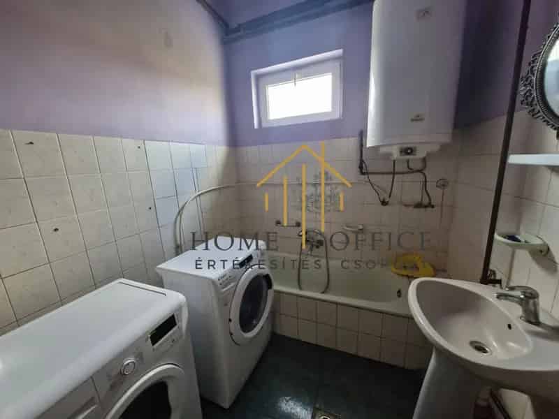 Demecser családi ház eladó 110 nm nappali + 3 szoba garázzsal