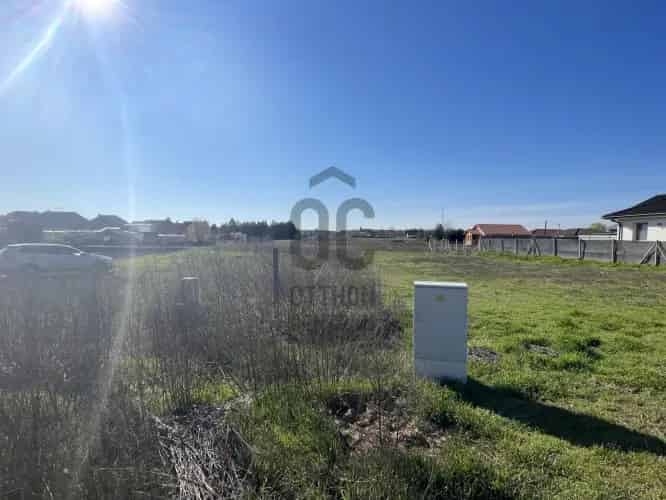 Mikepércs 800m2-es építési telek eladó