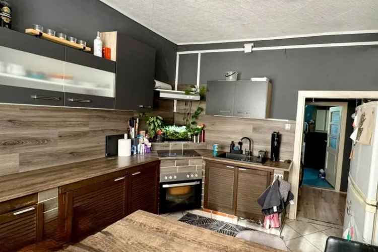 Eladó 70m2-es nyaraló Miskolctapolcán 1612m2-es telken