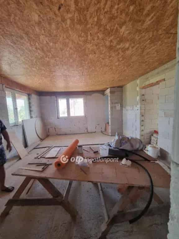 290m2-es családi ház Szigetszentmiklóson befektetésre is alkalmas