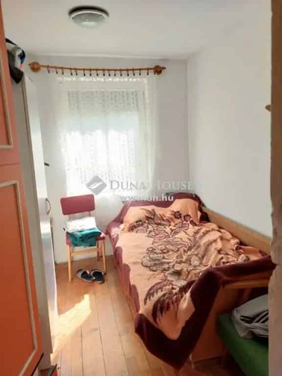 Csokonyavisontán családi ház jellegű gazdasági épület eladó
