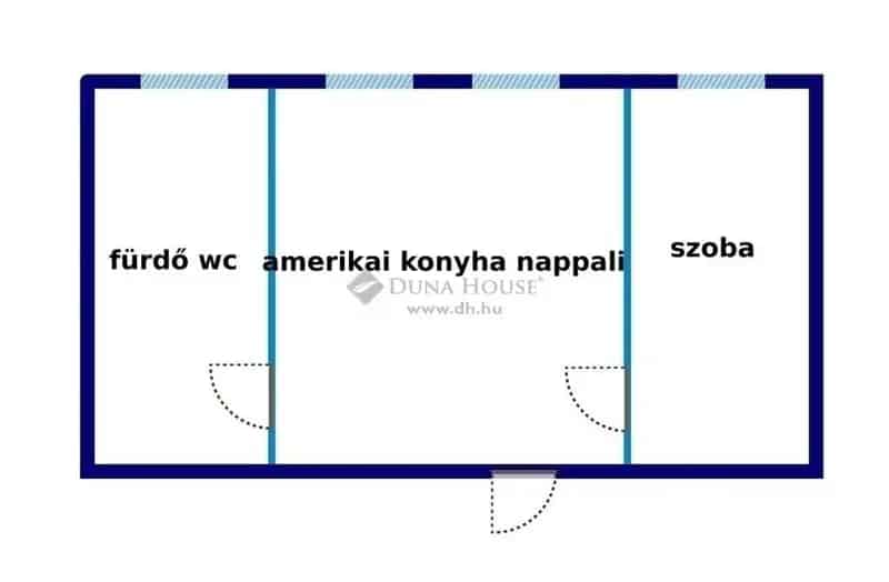 Pécs belvárosában eladó hangulatos tetőtéri lakás
