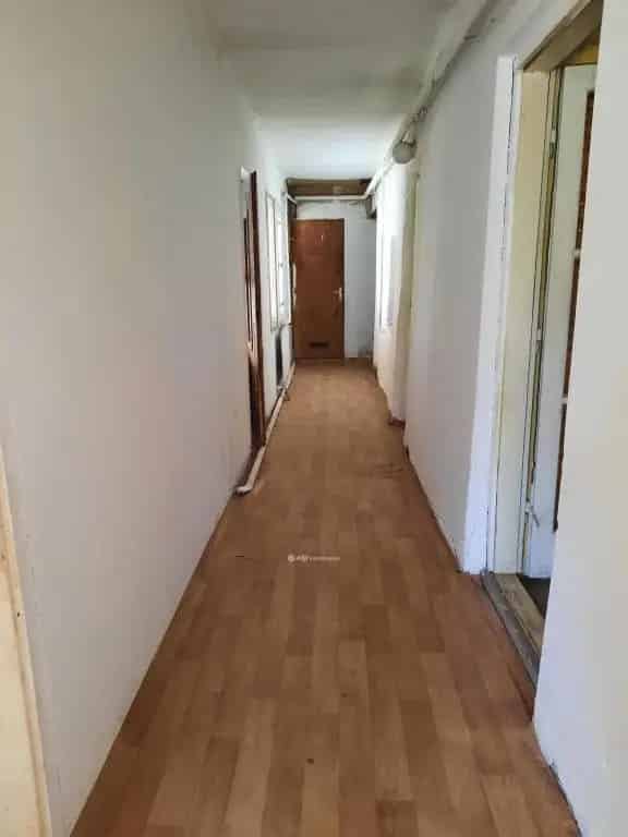 Felujítandó családi ház Gyulaváriban 933 m2-es telken