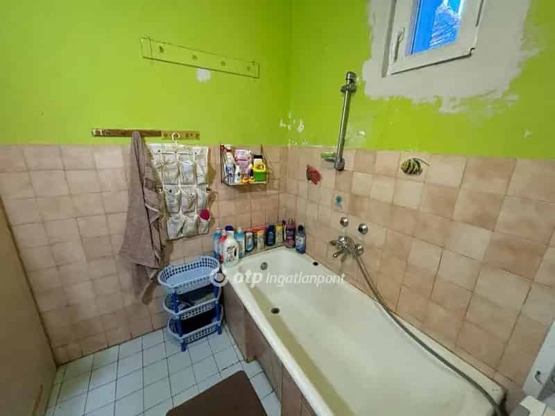 77m2-es családi ház Abaújszántón 1318m2-es telken eladó