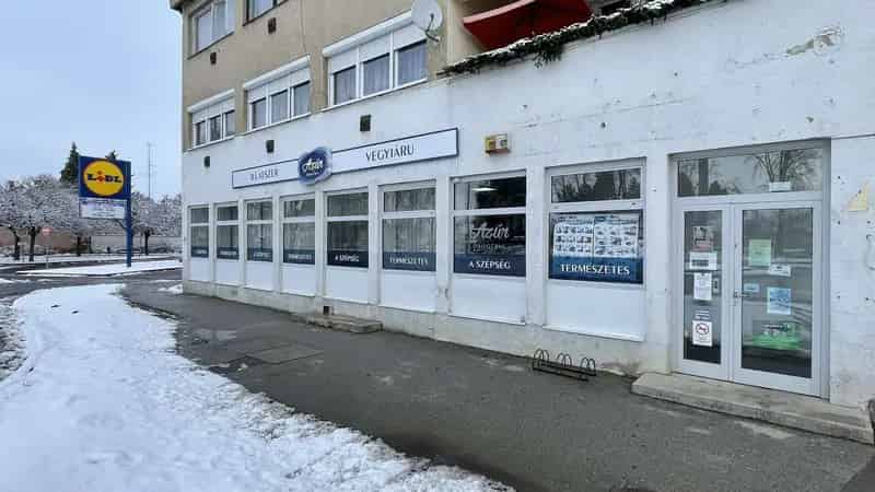 155 nm-es Üzlethelyiség Eladó Csurgó Belvárosában Lidl Mellé