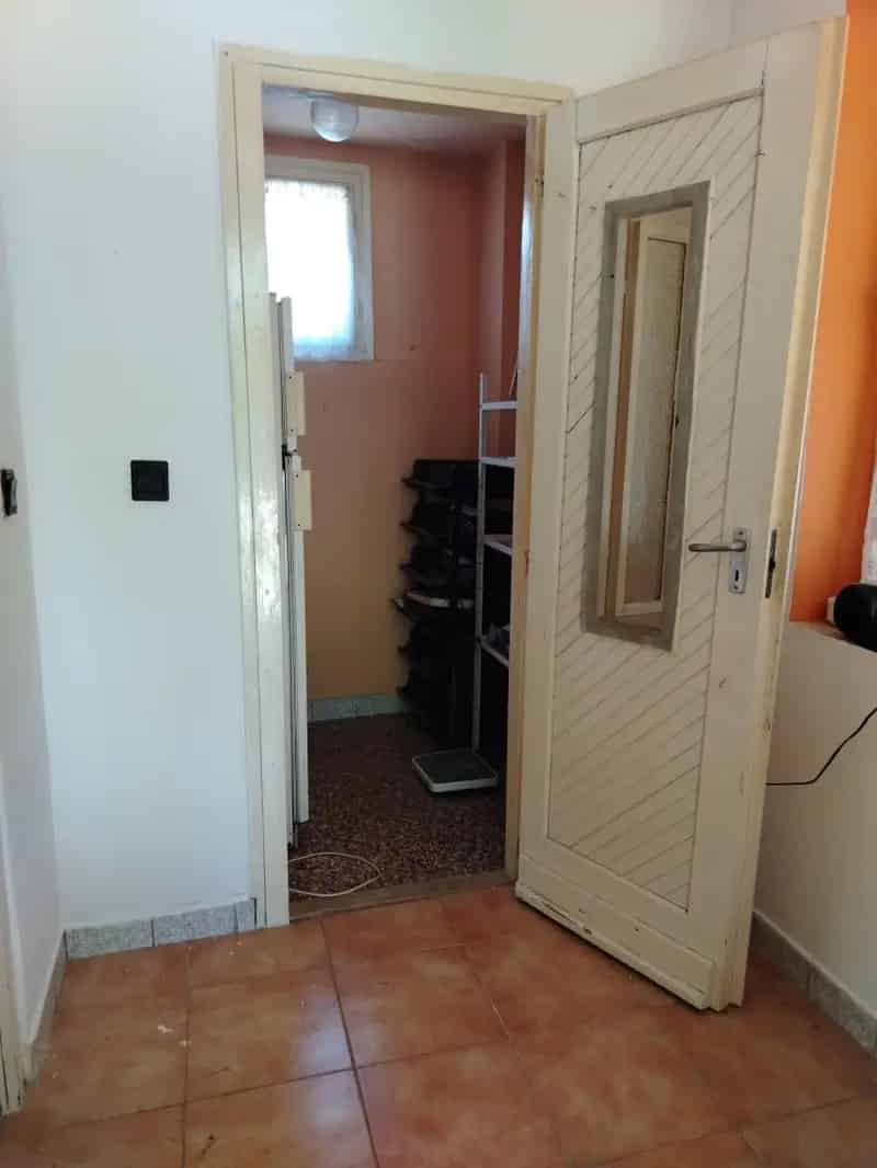 Zárkertesház eladó Galagonya utcában