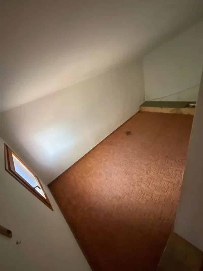 Szentendre Családi Ház Eladó Zsákutcában 40nm 778nm Telek