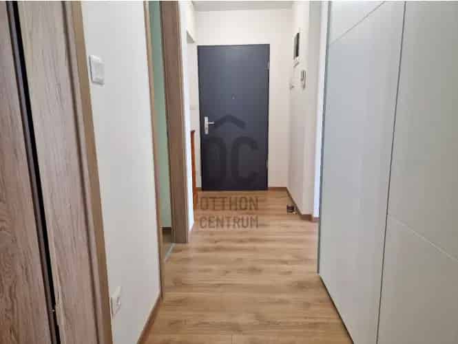 Keszthelyi eladó lakás - 2 szoba, Balatoni panoráma, kert