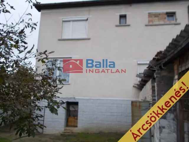 Ózd Családi ház eladó 140nm 3 szoba garázs kút