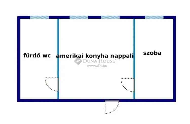 Pécs Belváros 41nm-es Tetőtéri Lakás Eladó