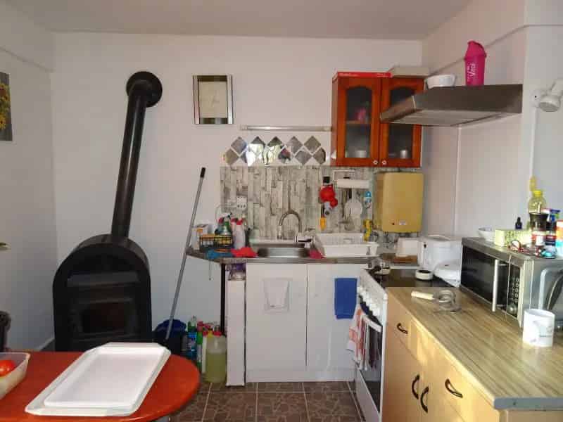 Balatonakarattya uj szeru nyalaró eladó