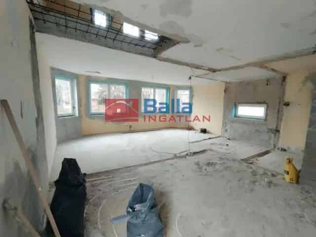 160m2-es 5 szobás házrész eladó Rákoscsabán
