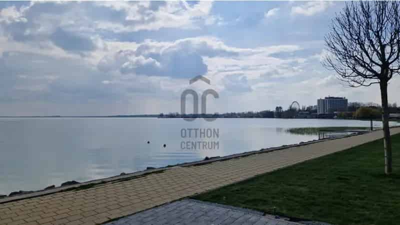 Keszthelyi Vízparti Luxuslakás Eladó