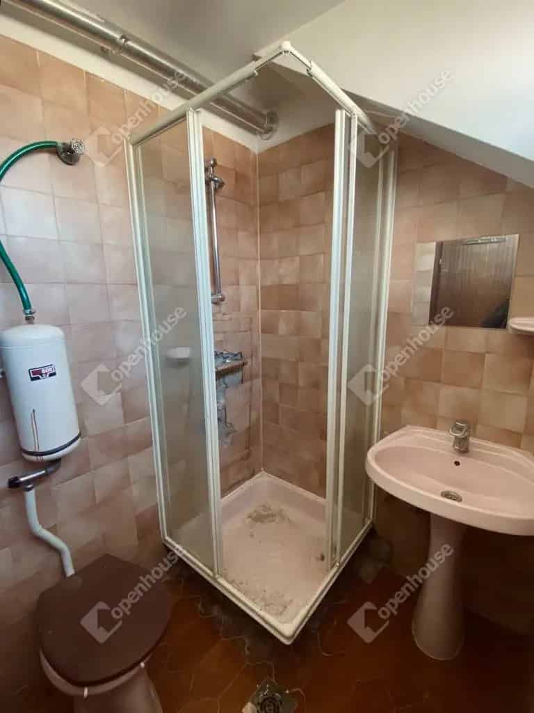 Pápai családi ház eladó - 140 m2 - 4 szoba - garázs