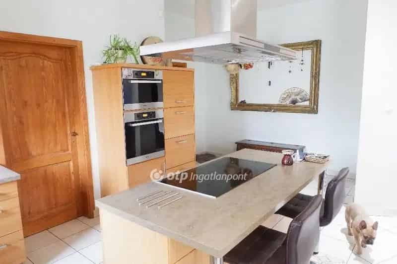 Szegedi családi ház eladó 680 m2 1183 nm telken iroda ház társasház óvoda iskola kollégium