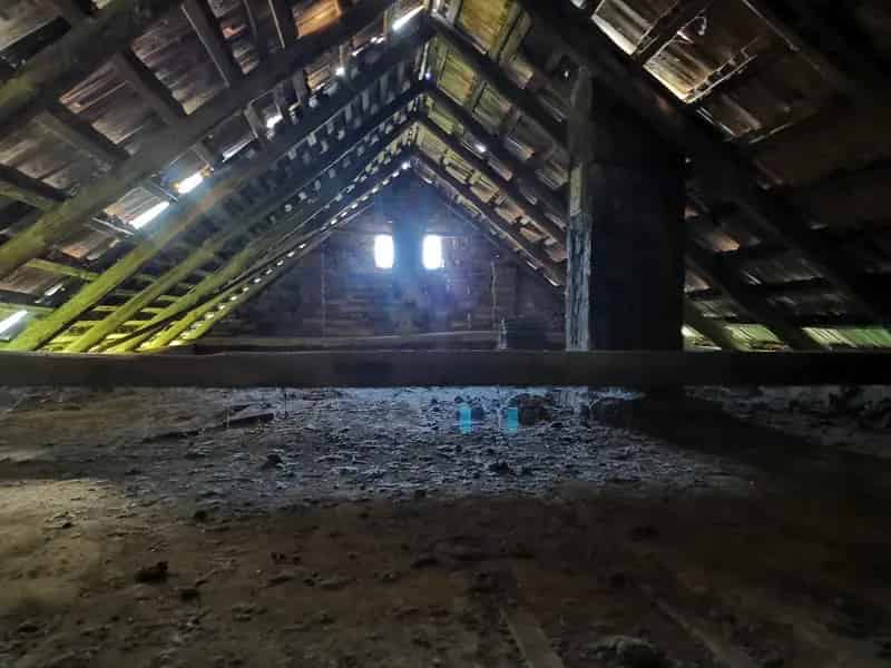 8910 m2-es telken 45 m2-es családi ház eladó Bakházán