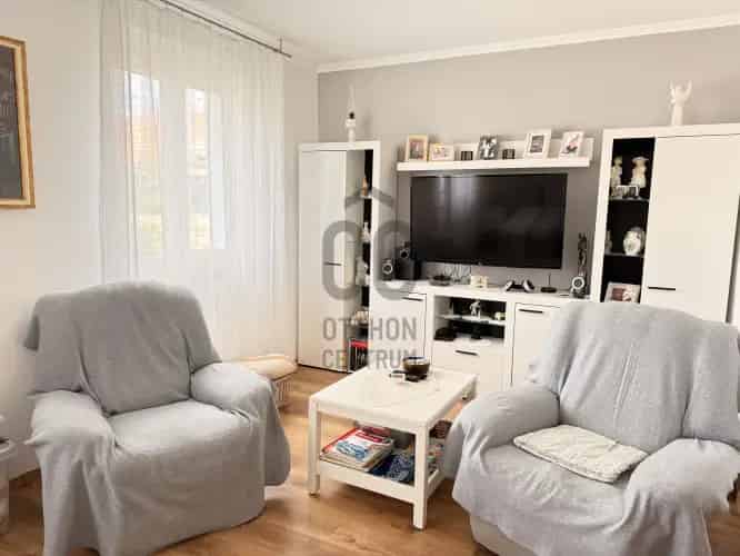 Ercsi családi ház eladó - 118m2 - felújított - dupla garázs