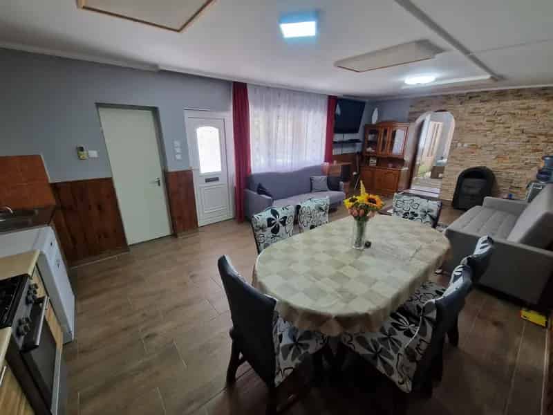 Felujitott 55m2-es Haz 833m2 Telekkel Ersekcsanadon
