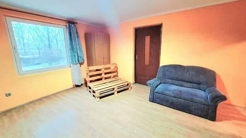 Két Családi Ház Egy Telken 9671m2-es Telekkel