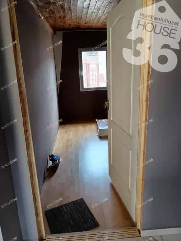 Szabadszallas 130 m2-es Reszben Felujitott Csaldi Haz Elado