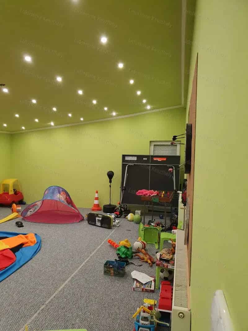 Modern Két Generációs Családi Ház Eladó Cserszegtomajon