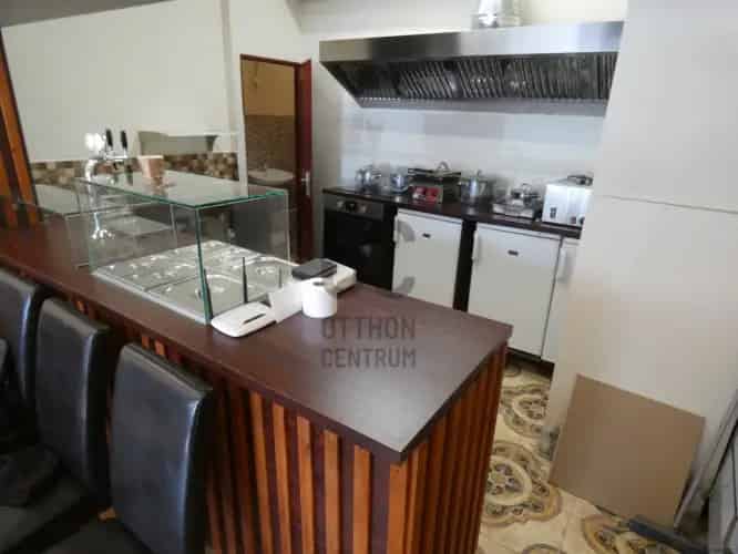 Budapest VIII. kerületi eladó kereskedelmi ingatlan, UZ018419
