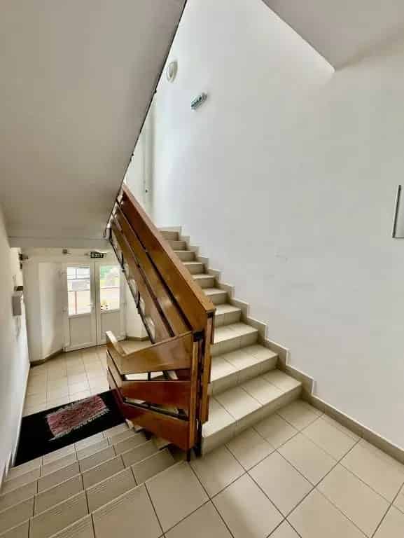 Felujitott Irodaház Veszprem Kozelében Beuzemelve