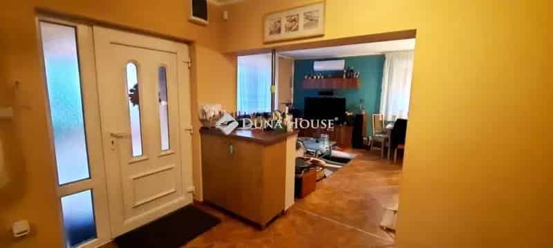 Dunakeszi 2 hálószobás családi ház eladó - 93nm - napelem - klíma