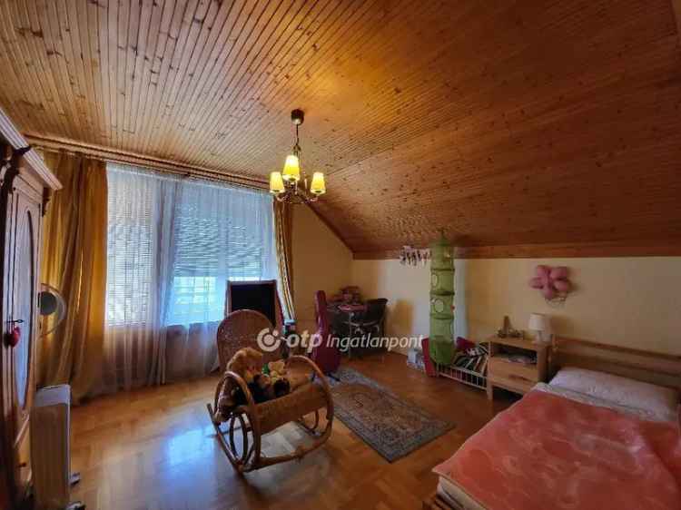 Budakeszi Frankhegy 287 m2-es családi ház eladó
