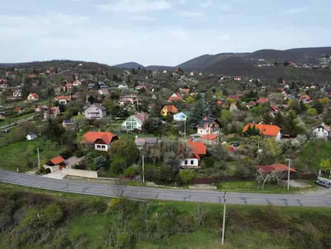 Szentendre eladó mezőgazdasági ingatlan 3030nm