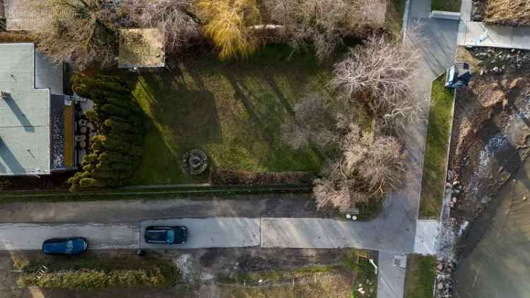 Telek eladó Balatoni ingatlan üdülőépülettel