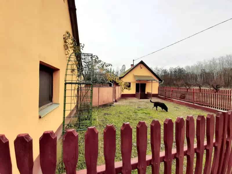 Kerekegyháza melletti tanya több generációnak gazdálkodásra és vállalkozásra