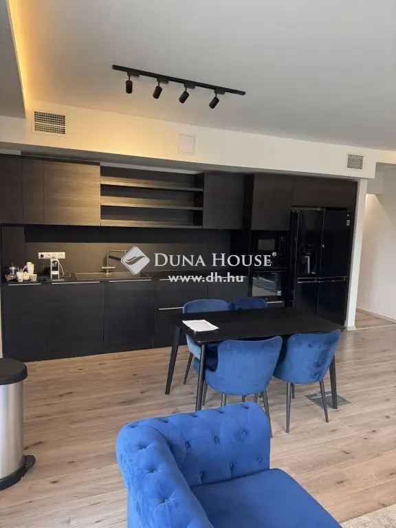 Óbudai 95m2-es 4 szobás luxus lakás eladó