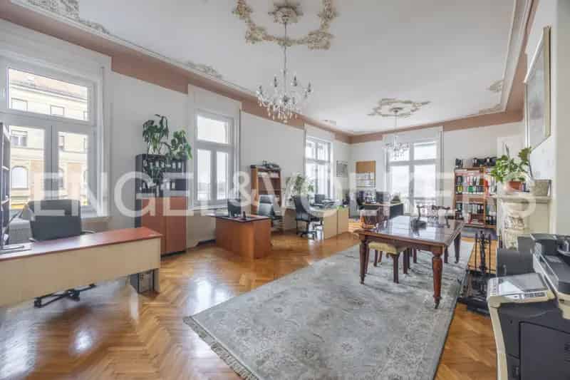 Dunai panorámás lakás Vizivárosban eladó