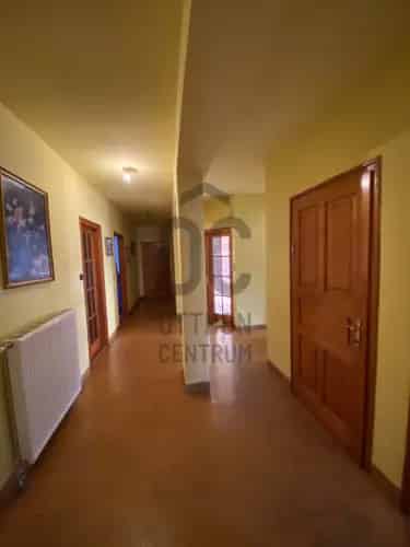 Balatonfüredi eladó családi ház, H441423