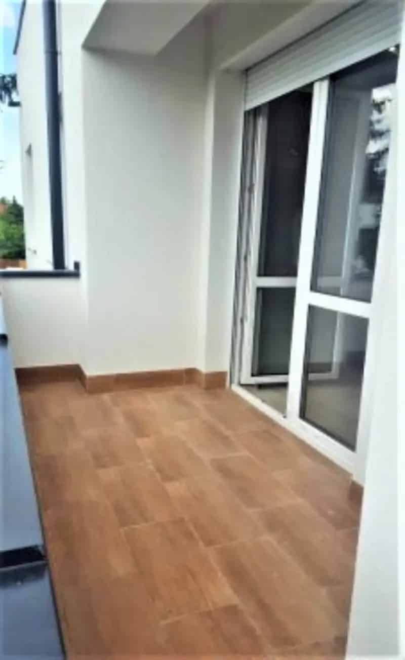 Debrecen Hatvan utca 75 nm-es 3 szobás lakás kiadó