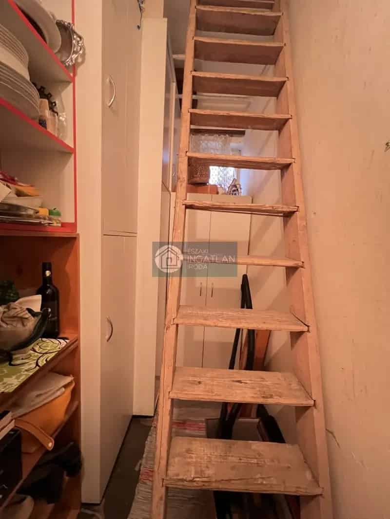 120 m2-es 4 szobás családi ház eladó Arlóban garázzsal