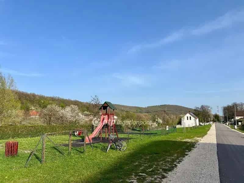 Telek Kiadó , Veszprémi járás, Dunántúl
