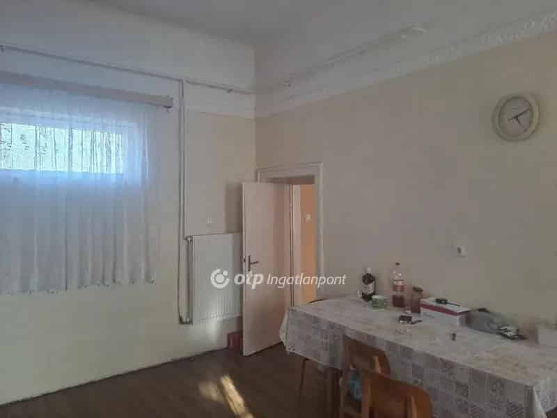 Makó 160nm 4 szobás polgári ház 120nm melléképülettel eladó