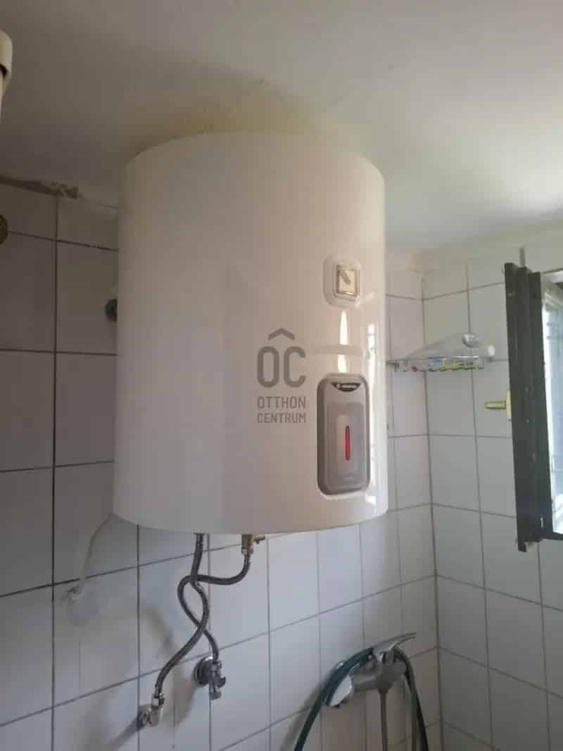 20 nm-es ház 875 nm-es telken Kunpeszér csendes utcájában
