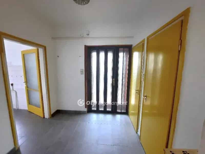 179nm-es családi ház Lajosmizsén, 3+2 szoba, garázs