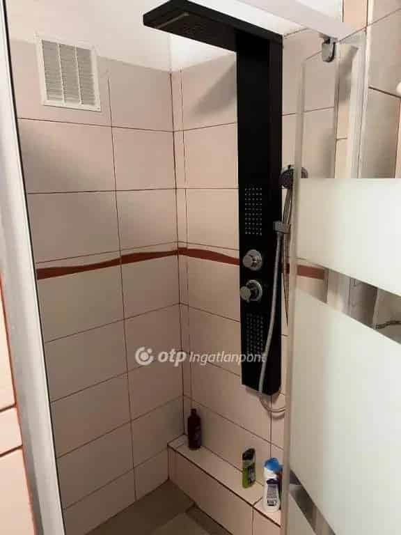 Jászberényi családi ház eladó - 3 hálószoba, nagy telek, melléképület