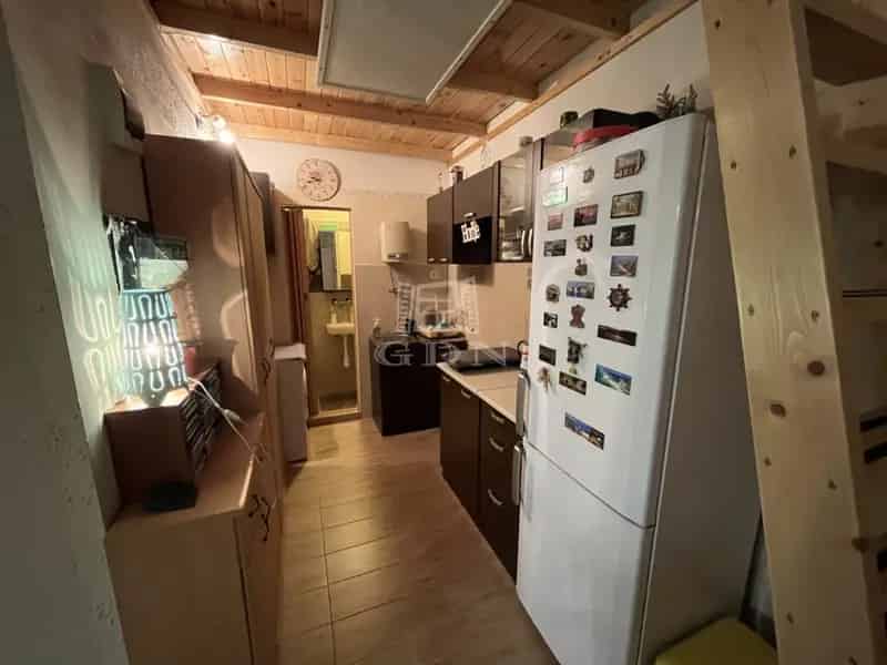 Belvarosi garzonlakas allo galeriaval 29nm 19nm
